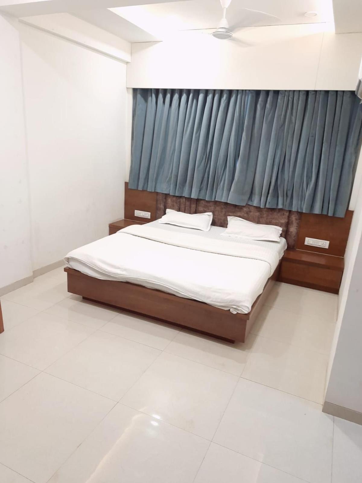 Hotel Murlidhar Rooms Kāsandra Exteriör bild
